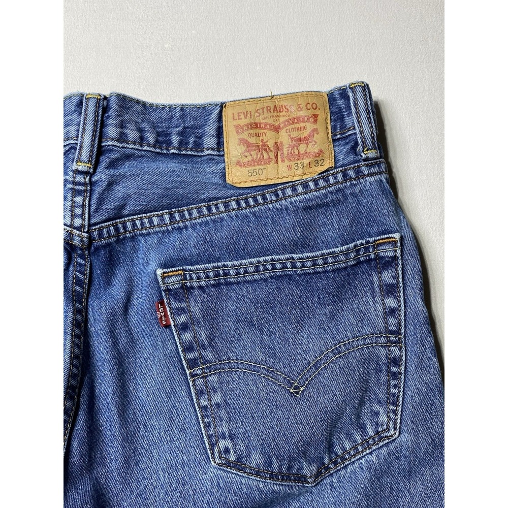 Levis 550 Mens Jeans 31x32 Relaxed Fit Tapered Leg Blue 100% Cotton Brazil - Picture 6 of 9